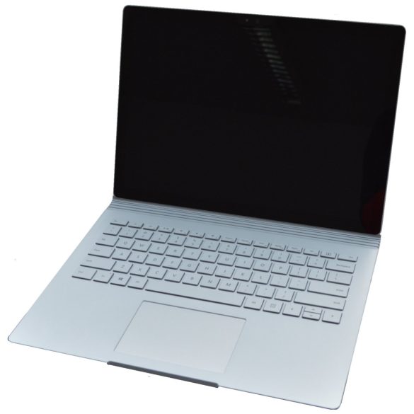  Microsoft Surface Book i5(6th)/256SSD/8GB/13,5" 3000 X 2000 Touch/ Nvidia VGA